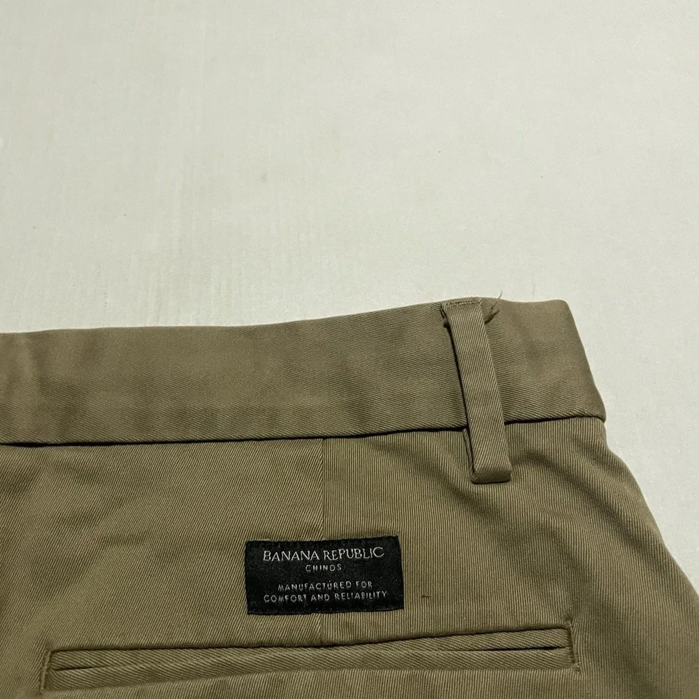 Banana Republic Aiden Chino Pants Mens 31 X 30.5 Khaki Flat Front Stretch Cotton